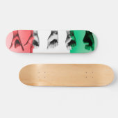 Skateboard Mot Italie au-dessus du drapeau italien (Horz)
