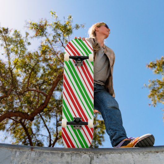 Skateboard Motif à rayures blanches rouges et vertes (Extérieur 1)