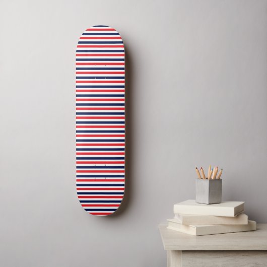 Skateboard Motif à rayures rouge, bleu et blanc (Art mural)