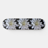 Skateboard Motif blanc de marguerite (Horz)