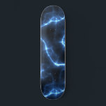 Skateboard Motif bleu courant électrique<br><div class="desc">Carte à roulettes Electric Current Blue Motif. Choisissez le type de pont dans le menu d'options.</div>