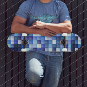 Skateboard Motif carré bleu de pixels de jeu vidéo