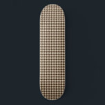 Skateboard Motif classique Brown ivoire Pepita Houndstooth<br><div class="desc">motif en tissu à feuillage persistant,  élégant et classique,  avec motif en poivre / houndstooth en combinaison de couleur brune et ivoire. Pepita houndstooth motif skateboard marron</div>