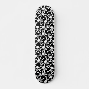 SKATEBOARD MOTIF DE CRÂNES GOTHIQUES ET D'OS CROISÉS