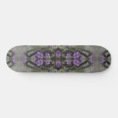 Skateboard Motif de fleur sauvage Héliotrope à sel pourpre (Horz)