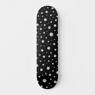 Skateboard Motif de perle sur fond noir