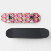 Skateboard Motif de zigzag rose tiré par la main (Horz)