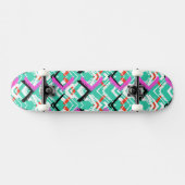 Skateboard Motif de zigzag turquoise tiré par la main (Horz)