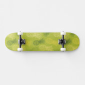 Skateboard Motif d'ensemble d'ananas sur le vert (Horz)