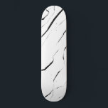 Skateboard Motif en marbre blanc noir moderne<br><div class="desc">Cette motif moderne et branchée conviendra parfaitement à tout homme ou femme de style. Il dispose d'une motif en marbre noir et blanc, de couleur cool et contemporaine. C'est élégant, simple, élégant et unique. ***REMARQUE IMPORTANTE DE CONCEPTION : Pour toute demande de conception personnalisée comme les demandes de produit correspondant,...</div>