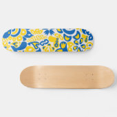 Skateboard Motif folklorique aux couleurs du drapeau ukrainie (Horz)