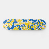 Skateboard Motif folklorique aux couleurs du drapeau ukrainie (Horz)