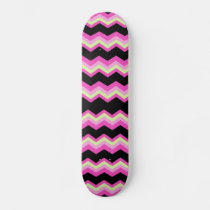 Skateboard motif girly zigzag fuchsia