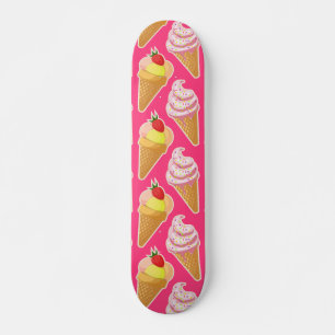 Skateboard Motif rose Kawaii avec crème glacée aux fraises