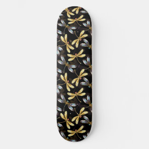 Skateboard Motif sans couture avec libellules d'or