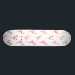 Skateboard Motif tropical rose frais de Flamant rose sur le<br><div class="desc">Le motif tropical rose de Flamant rose sur la copie rose blanche d'oiseau de Flamant rose de Background.The fait un grand cadeau pour une partie tropicale sauvage d'été.</div>