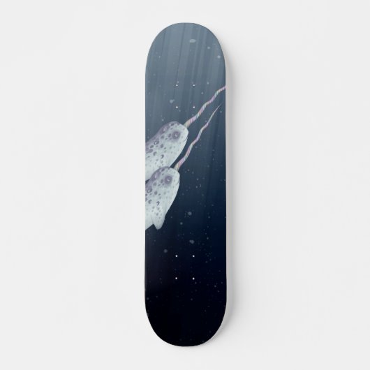 Skateboard Narwhals mignon nageant ensemble sous l'eau (Devant)
