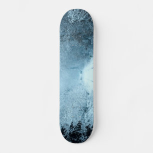 Skateboard Neige de Noël sur les voies ferrées
