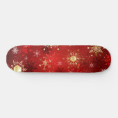 Skateboard Noël Golden Snowflakes sur Arrière - plan rouge (Horz)