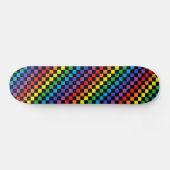 Skateboard Noir Checkered d'arc-en-ciel (Horz)