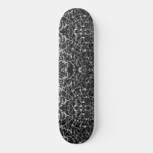SKATEBOARD NOIR ET BLANC ONDULÉ (Recto)