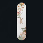 Skateboard Nom du monogramme floral rustique en fleur personn<br><div class="desc">Planche à roulettes florales vous pouvez customiser avec un nom ou des initiales en cliquant sur le bouton Personnaliser ci-dessus</div>