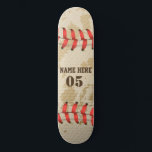 Skateboard Numéro de base-ball Vintage personnalisé Rétro<br><div class="desc">Personnalisé vintage nom de baseball numéro design rétro peut être bon pour vous si vous aimez Baseball. Ou cela pourrait être un grand cadeau pour ceux qui aiment le baseball.</div>