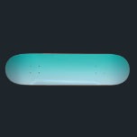 Skateboard Ombre turquoise<br><div class="desc">Plate-forme turquoise de panneau de patin d'Ombre</div>