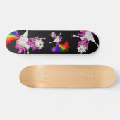 Skateboard panier arc-en-ciel de licorne (Horz)