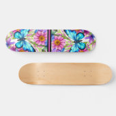 Skateboard Papillon bleu dans un champ de fleurs (Horz)