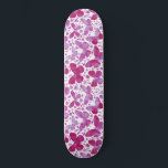 Skateboard Papillons Aquarelle Magenta Rose<br><div class="desc">Peinture à papillon Magenta rose et blanc aquarelle.</div>