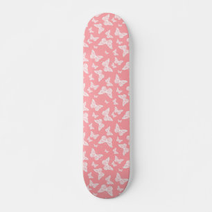 Skateboard Papillons blancs en rose