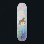 Skateboard Parties scintillant d'or Unicorn, Opale arc-en-cie<br><div class="desc">Parties scintillant or mignonne licorne avec arc-en-ciel.</div>