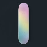 Skateboard Pâte arc-en-ciel moderne holographique monochrome<br><div class="desc">Décor holographique moderne pastel arc-en-ciel monographique en rose,  jaune,  turquoise et violet.</div>