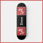 Skateboard Patinage cool Red White et Black Dragon<br><div class="desc">Dessin de dragon cool en palette rouge,  blanc et noir.</div>