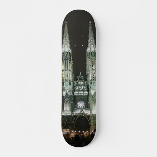 Skateboard Patinage Notre Dame Church (Devant)