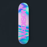 Skateboard Patinage personnalisé Nom Pink Girly Moderne<br><div class="desc">Personnalisez facilement ce skateboard coloré sur Pink Girly Modern Holographic Rainbow Pastel Wave design abstrait avec police sans serif noir et cool sur l'esthétique Unicorn avec une touche moderne et mignonne de fée. Ajoutez votre nom, choisissez la police, changez la taille et la position, ajoutez du clipart, des photos et...</div>