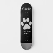 Skateboard Paw Chien Argent sur arrière - plan noir (Recto)