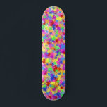 Skateboard Peinture Splatter Arc-en-ciel brillant couleur Arr<br><div class="desc">Cette conception de skateboard lumineux a un arc-en-ciel de couleur éclaboussé sur elle dans un style de peinture éclaboussée. Remblable à l'art fauviste et expressionniste, le motif est réalisé dans les tons rouge, jaune, violet, vert et bleu. C'est un design abstrait et fantaisiste pour un artiste ou toute personne qui...</div>