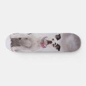 Skateboard Perro Boxer sentado en la nieve (Horz)