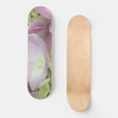 Skateboard Pétales d'hydrangée rose et blanc antique (Recto)