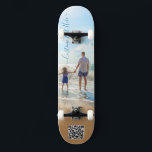 Skateboard Photographie et texte Skate Votre conception estiv<br><div class="desc">Photo et texte personnalisés - Unique votre propre design - Famille personnalisée / Amis ou Cadeau personnel - Ajouter votre texte et photo - Redimensionnez et déplacez les éléments avec l'outil de personnalisation!</div>