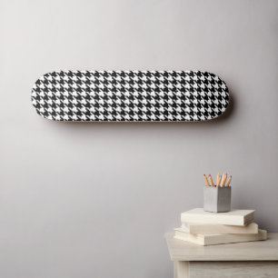 Skateboard pied de motif noir et blanc