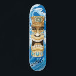 Skateboard Plage Tiki Wave Blue Monogram<br><div class="desc">Attrapez quelques vagues de rue avec cette plage de l'île tropicale tiki. Les amateurs de skateboarders aimeront monter à leur bord et frapper le trottoir,  le trottoir ou les demi-tuyaux. Arrière - plan vague unique avec tiki amusant.</div>