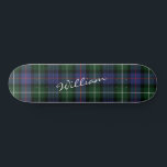 Skateboard Plaid Purple Green Tartan McKenzie Personnalisé<br><div class="desc">Ajoutez une touche classique et traditionnelle à ce skateboard en damier noir violet vert tartan Clan MacKenzie. Fait un grand cadeau ou comme un régal pour vous-même. Faites-le correspondre à votre décoration de dernière génération cette saison. Contactez le concepteur à tout moment si vous souhaitez que ce design soit modifié...</div>