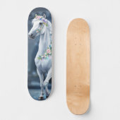 Skateboard Planche à roulettes Cheval Blanc avec Fleurs (Recto)