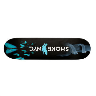 Skateboard Planche à roulettes de fumée