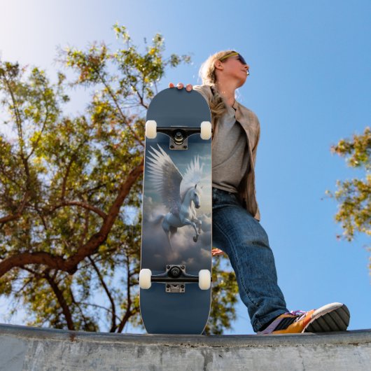 Skateboard Planche à roulettes Pégase dans les nuages (Extérieur 1)