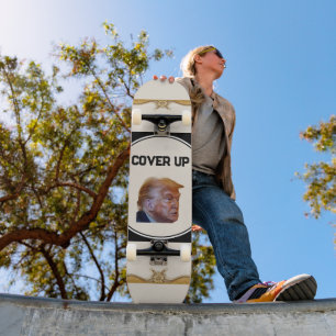Skateboard Planche à roulettes Trump Couvre Cachotterie