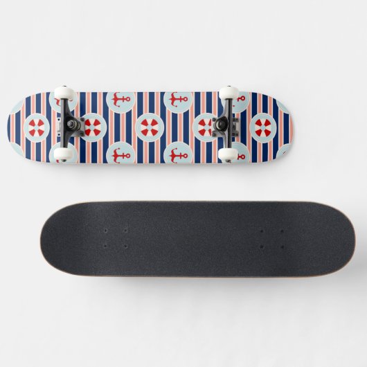 Skateboard Rayures et motif de points nautiques (Horz)
